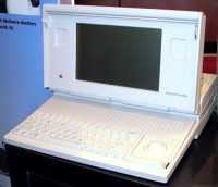 Imagen de una Macintosh Portable