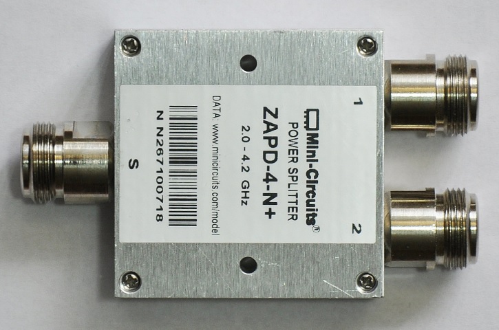 Típico splitter o repartidor de un cable coaxial