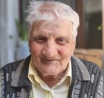 Un hombre desaparecido regresó 30 años después ¡con la misma ropa!