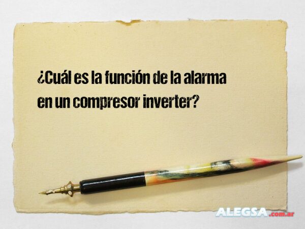 ¿Cuál es la función de la alarma en un compresor inverter?