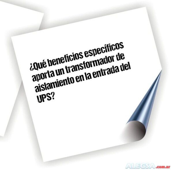 ¿Qué beneficios específicos aporta un transformador de aislamiento en la entrada del UPS?