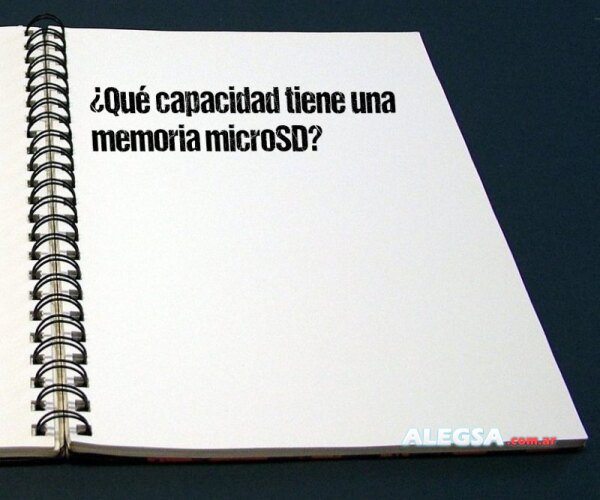 ¿Qué capacidad tiene una memoria microSD?