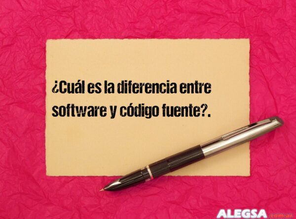 ¿Cuál es la diferencia entre software y código fuente?.