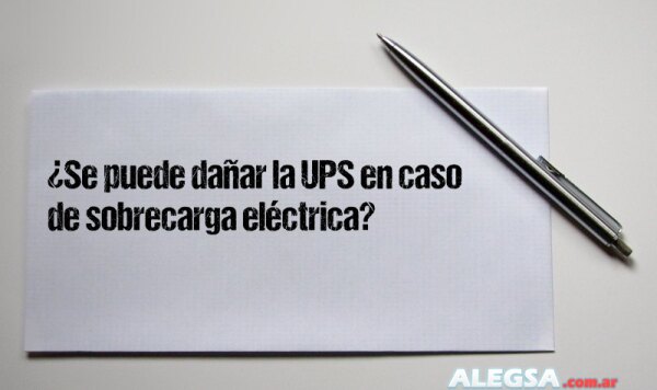 ¿Se puede dañar la UPS en caso de sobrecarga eléctrica?