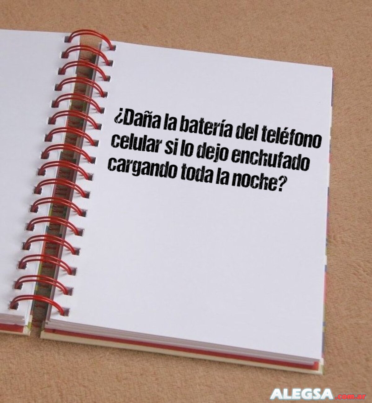 ¿Daña la batería del teléfono celular si lo dejo enchufado cargando toda la noche? 